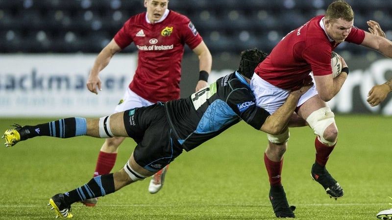 Glasgow Warriors' Tim Swinson tries to halt Donnacha Ryan