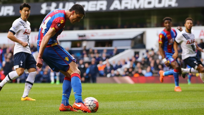 Martin Kelly fires in the winner against Spurs