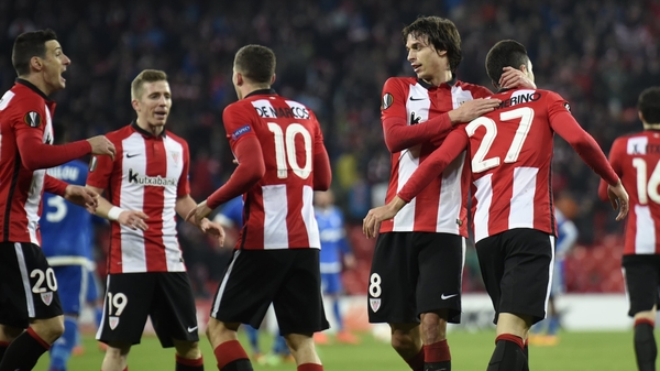 Athletic Bilbao's players celebrate