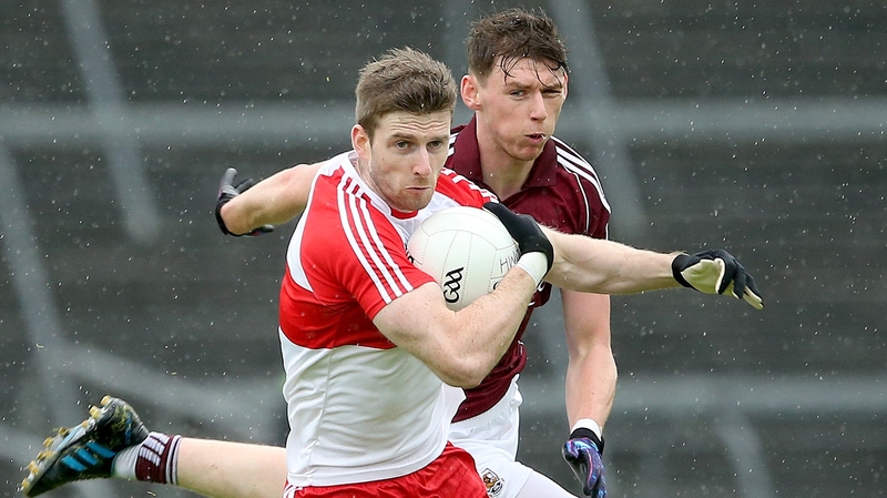 Derry's Niall Holly gets away from Galway's Thomas Flynn at Celtic Park
