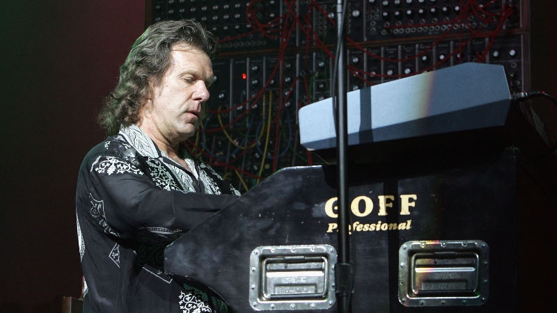 Keith Emerson in action