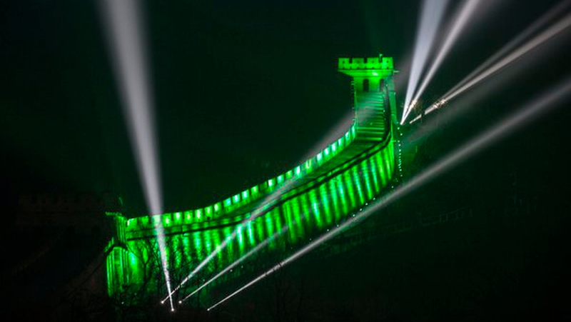 The Great Wall of China in all its green glory (Pic: Tourism Ireland 'Global Greening')