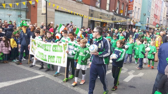 Donacarney FC take part in the parade in Drogheda, Co Louth (Pic: Ria Clarke)