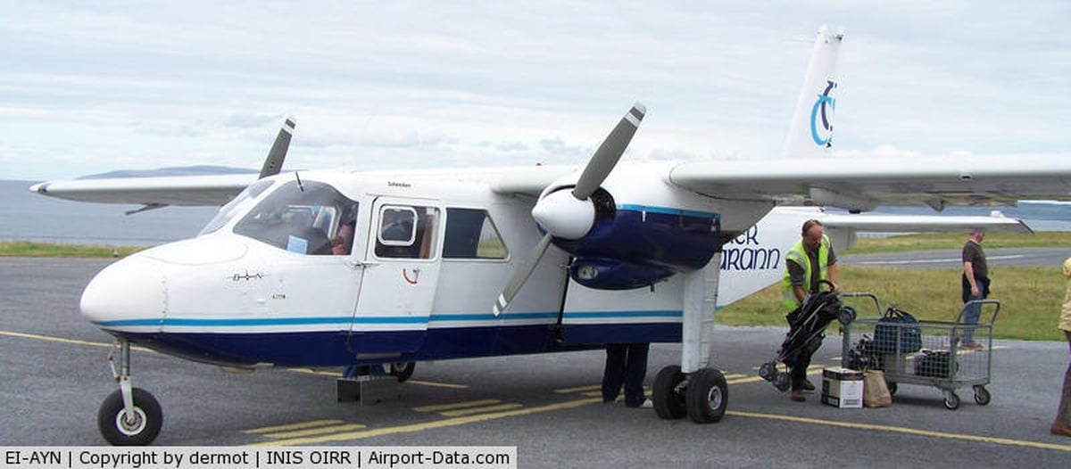 Tarlach de Blácam, Coiste na Seirbhíse Aeir go hÁrainn.  