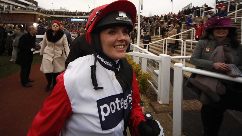 Victoria Pendleton steered Pacha Du Polder to fifth in the Foxhunter Chase at Cheltenham