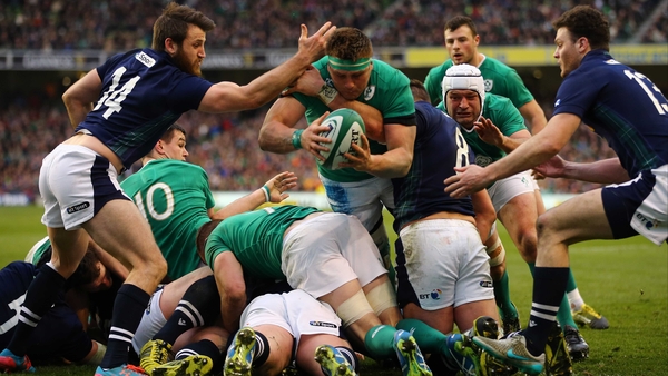 CJ Stander dives over for his try