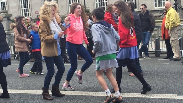Enjoying the Céilí Mór at Earlsfort Terrace (pic: Margaret E Ward)