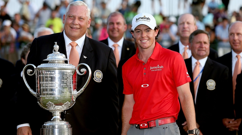 McIlroy gets ready to accept the Wanamaker Trophy after his 2012 USPGA triumph