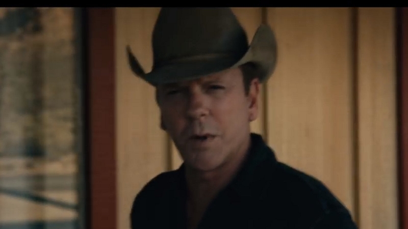 Kiefer Sutherland is financing his music career himself