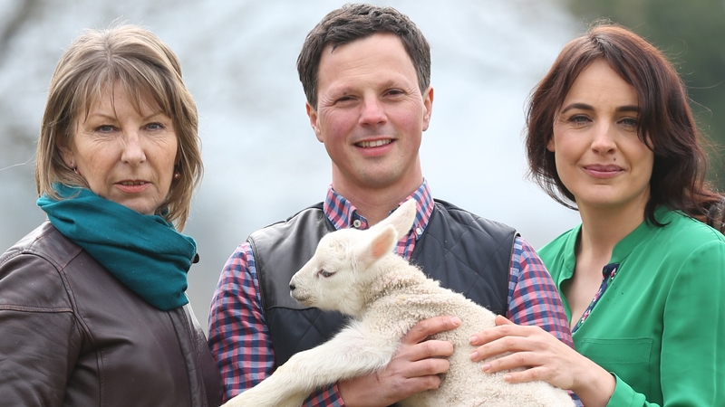 Áine Lawlor, farmer John Fagan and Ella McSweeney in Big Week on the Farm which begins tonight.