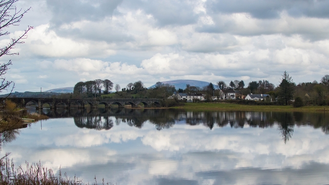 Still waters under O'Brien's Bridge in Co Clare (Pic: Denis Hickey)