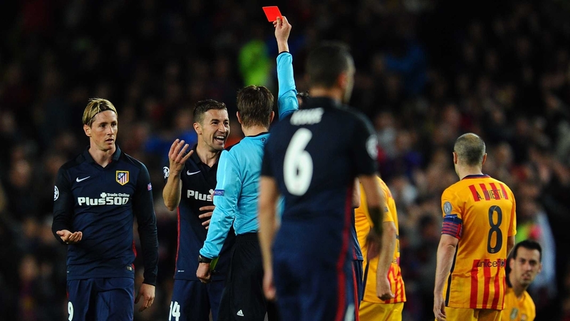 Fernando Torres is sent-off at the Camp Nou