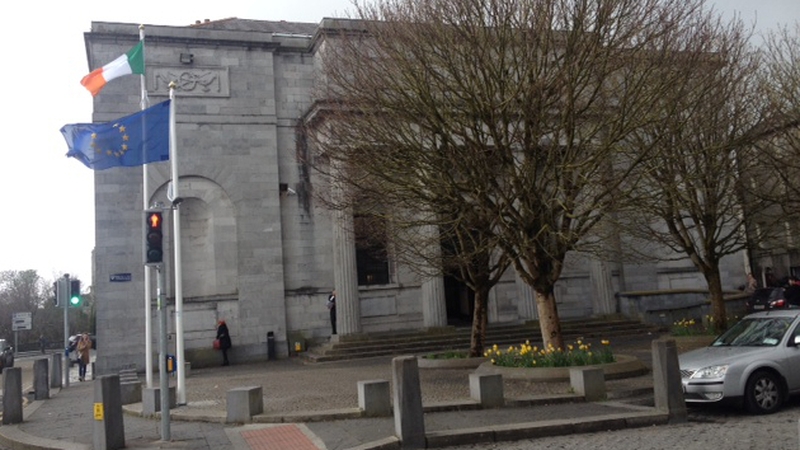 An Teach Cúirte, Gaillimh