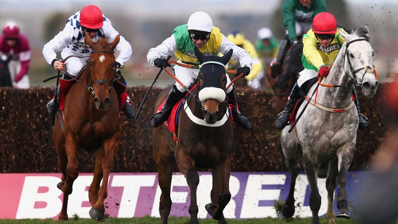 Wayne Hutchinson (C) riding Katachenko to victory