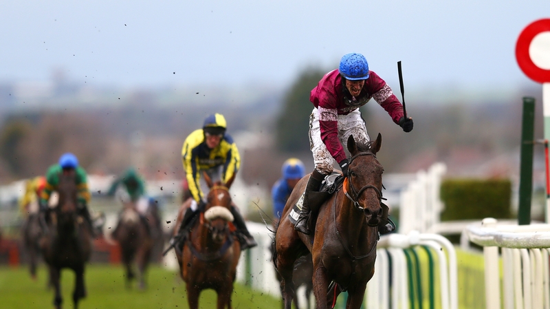 David Mullins and Rule The World cross the winning line in front