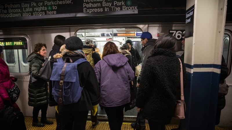 Initial claims for state unemployment benefits dropped 6,000 to a seasonally adjusted 233,000 for the week ended June 22, the Labor Department said today