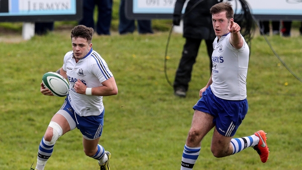 Ryan Foley en route to his try