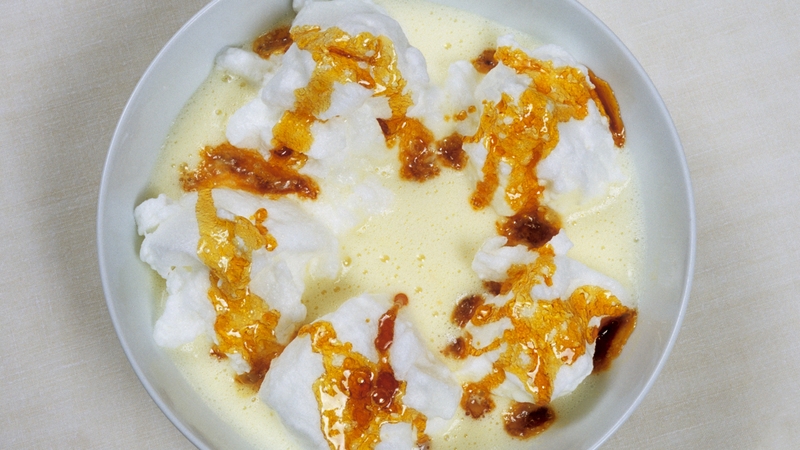 Creme anglaise, meringues and caramel. Yummy!