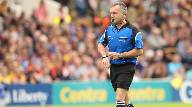 Referee Diarmuid Kirwan