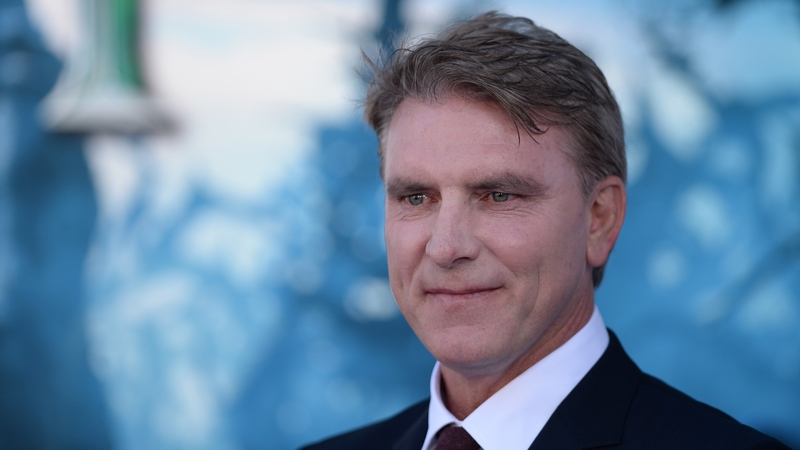 Dawn's director, Robert Stromberg, is a two-time Oscar winner for his work as a production designer on Alice in Wonderland and Avatar