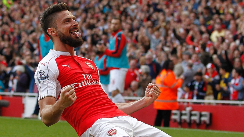 Giroud bagged as hat-trick as Arsenal pipped Spurs for second place