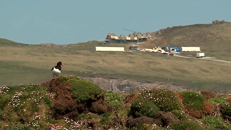 It is understood that Disney Lucasfilm will shoot some key scenes for Star Wars: Episode VIII on the Ceann Sibéal set