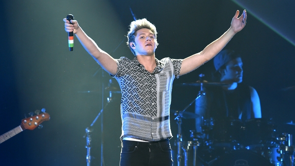 Niall Horan: "I've had to apologise to poor Shawn because he's trying to promote his unbelievable tour and song"