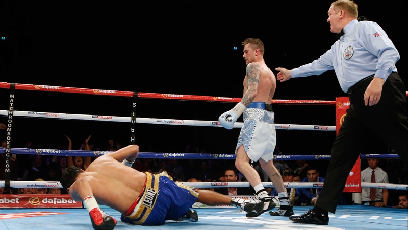 Ricky Burns puts Michele Di Rocco on the canvas in Glasgow