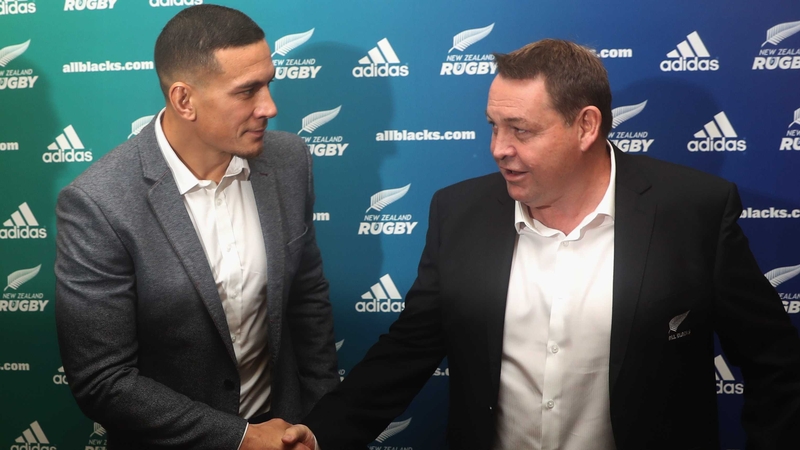 Sonny Bill Williams and All Blacks coach Steve Hansen shake hands