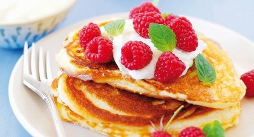 Grab the papers and the gang - brunch will be ready in no time with any of these three brunch options.