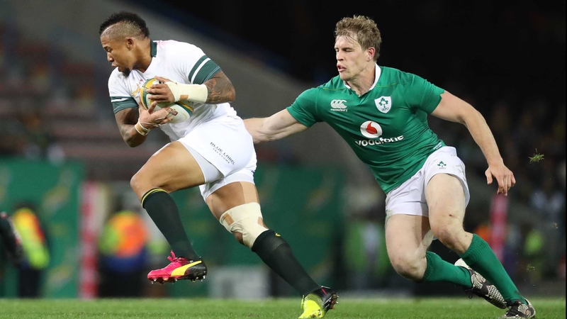 Elton Jantjies tries to avoid Ireland’s Andrew Trimble