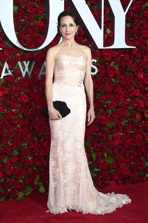Bebe Neuwirth
