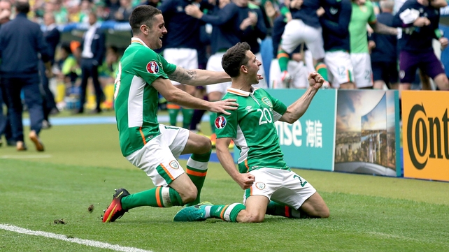 Wes Hoolahan celebrates Ireland's opener with Robbie Brady