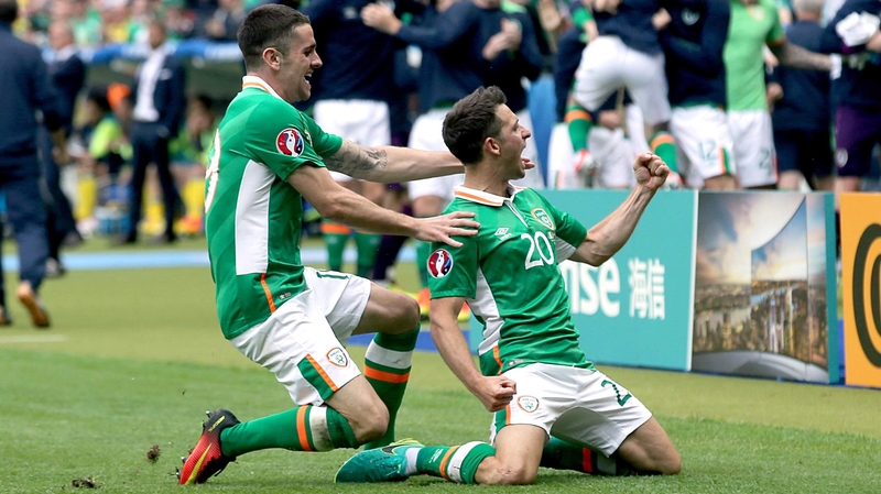 Eamon Dunphy has strong views on where Wes Hoolahan and Robbie Brady should line up for Ireland in Austria
