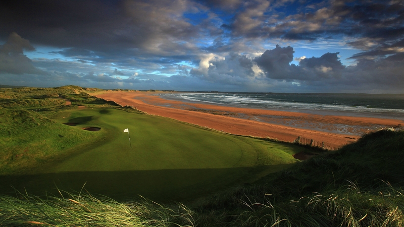 The hotel had proposed building a 2.8km sea wall along a public beach to protect the golf resort
