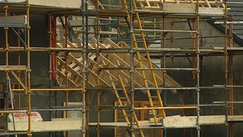 The Construction Industry Federation has warned members that if they do not comply rigorously with health and safety regulations, sites will be closed down again.