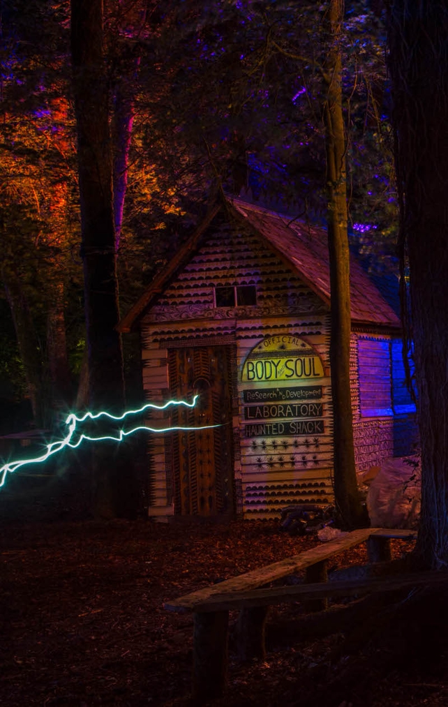 Photos: © Allen Kiely / Olga Kuzmenko