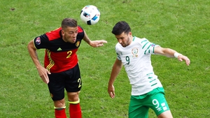 Shane Long contests an early ball with former Southampton team-mate Toby Alderweireld