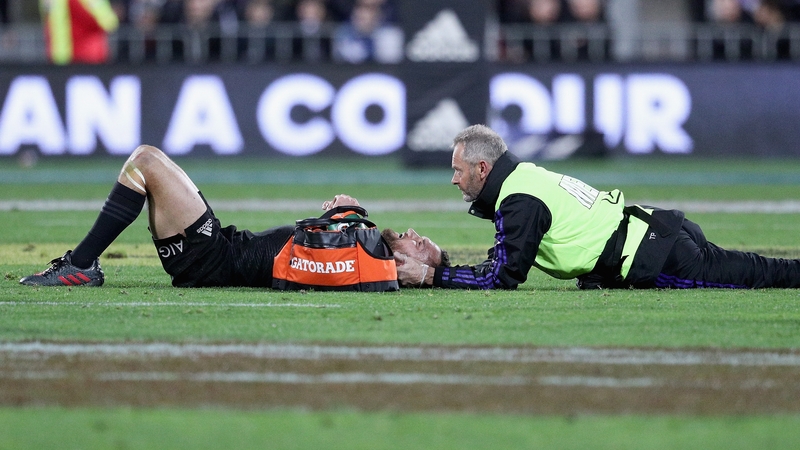 Aaron Cruden receives attention in Wellington