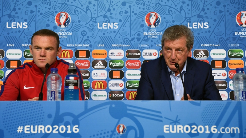 England manager Roy Hodgson (R) and captain Wayne Rooney (L)
