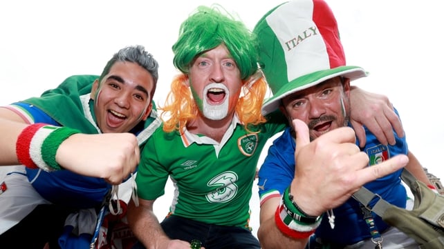 Come on you wigs in green