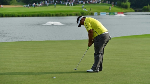 Kiradech Aphibarnrat sinks his putt at Golf Club Gut Laerchenhof