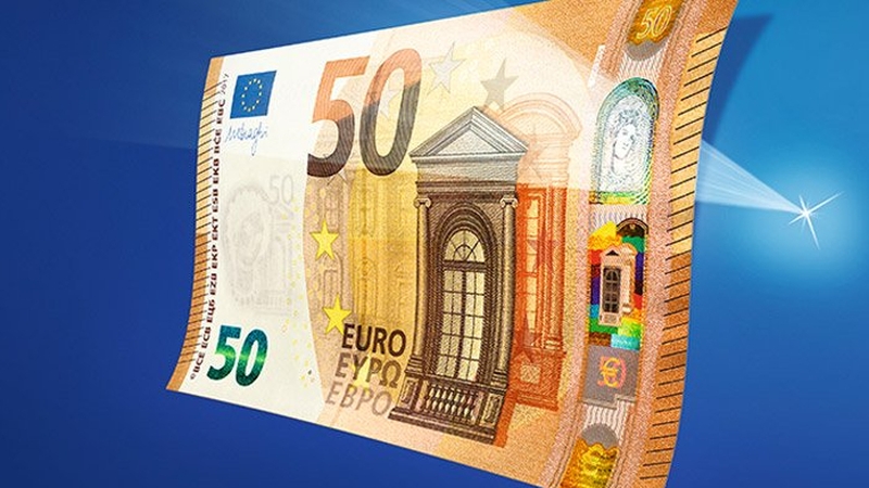 The new €50 banknote includes a portrait window – a new and innovative feature first used on the Europa series €20