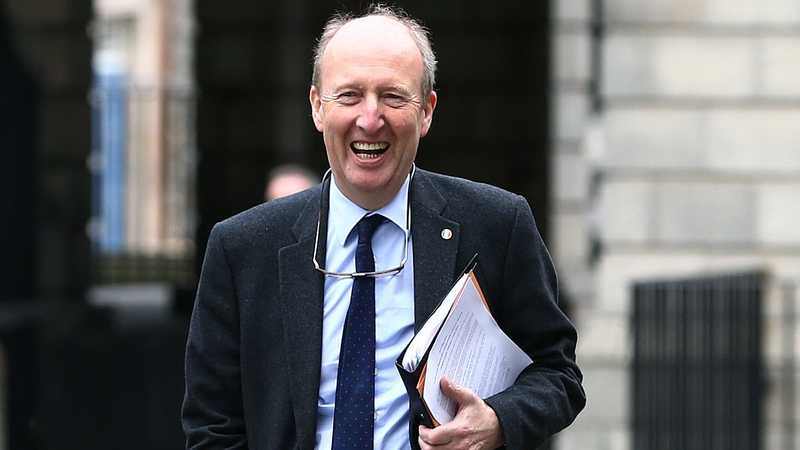 An tAire Shane Ross chun bualadh le Hickey ar an Domhnach