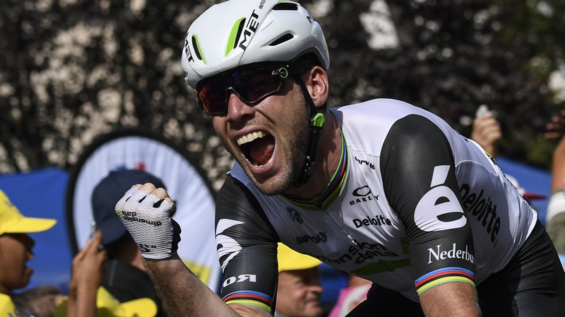 Mark Cavendish celebrates at the finish line