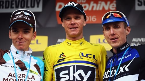 Martin (R) lies in third behind race leader Chris Froome (yellow)
