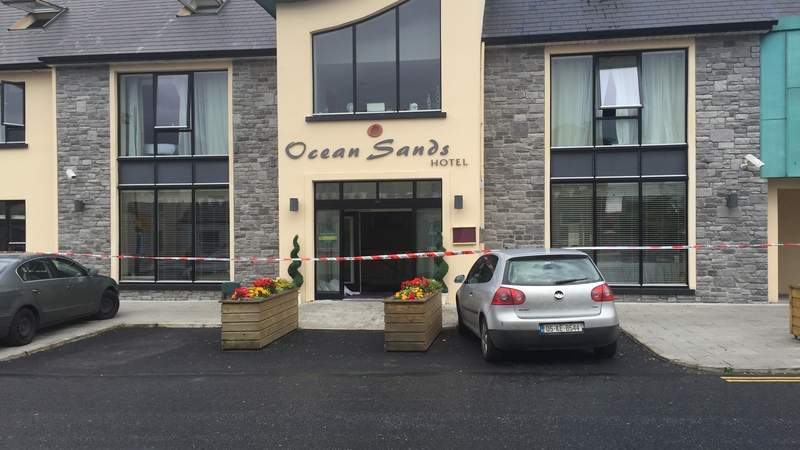 The fire broke out in the kitchen of the Ocean Sands Hotel in Enniscrone at around 3.15am (Pics: Eimear Hannon)