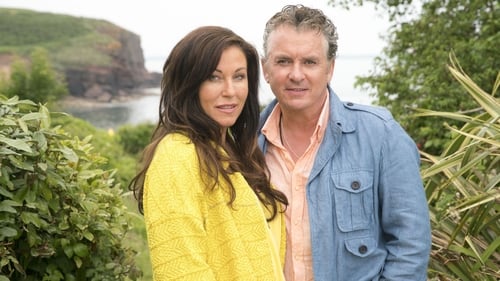 Jessie Wallace and Shane Richie star in Redwater