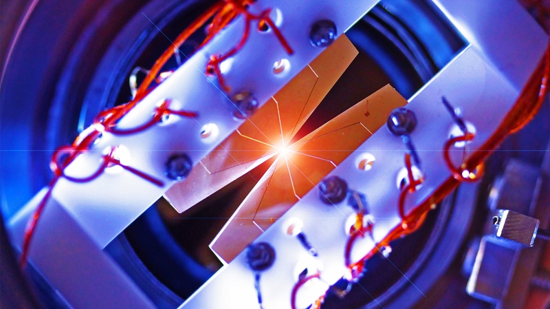 An ion trap with four segmented blade electrodes used to trap a linear chain of atomic ions for quantum information processing.
(Pic: Emily Ed)