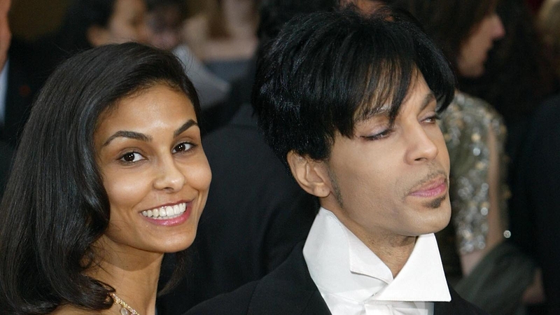 Prince and second wife Manuela Testolini attend the 76th Academy Awards in 2004